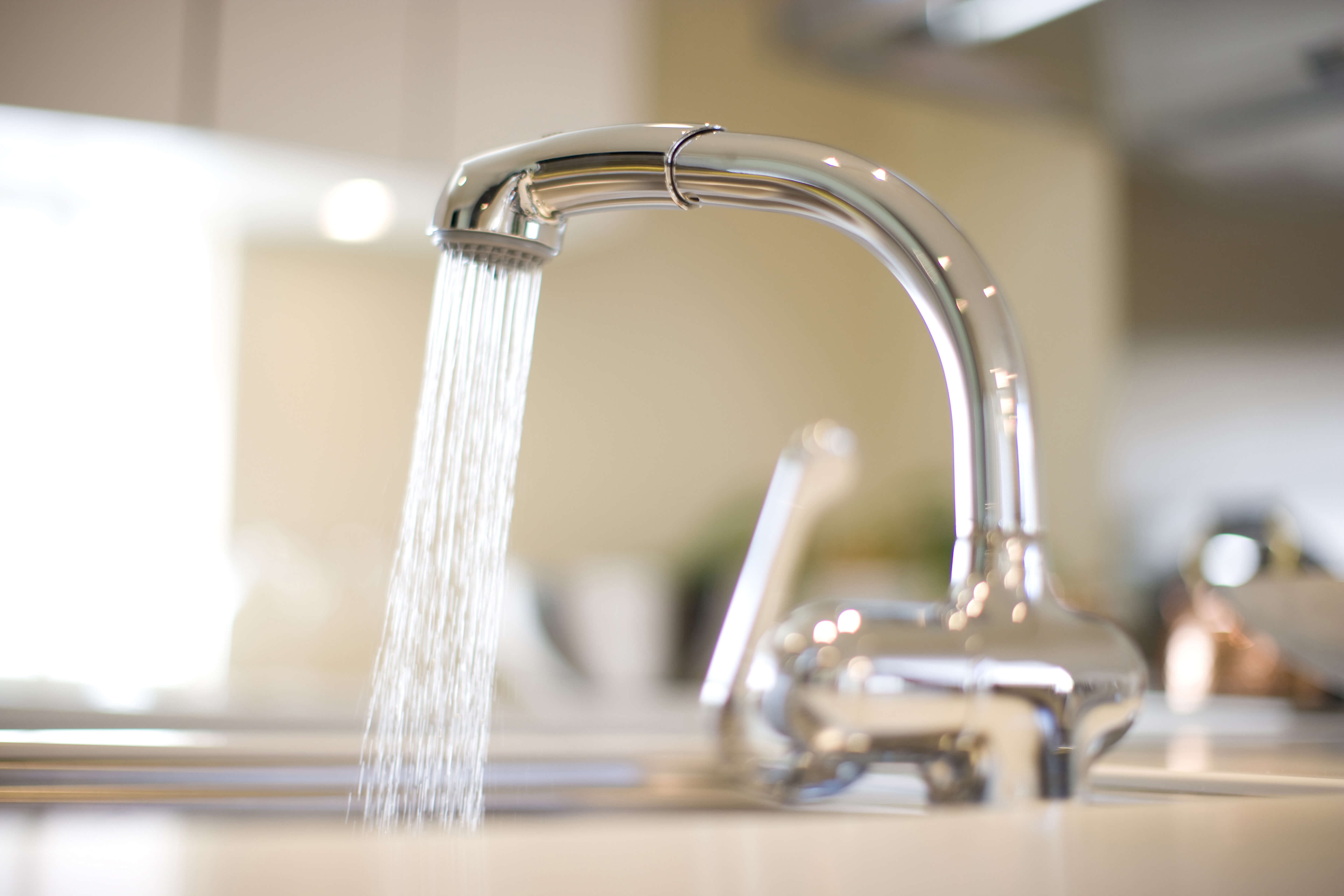 water faucet sink